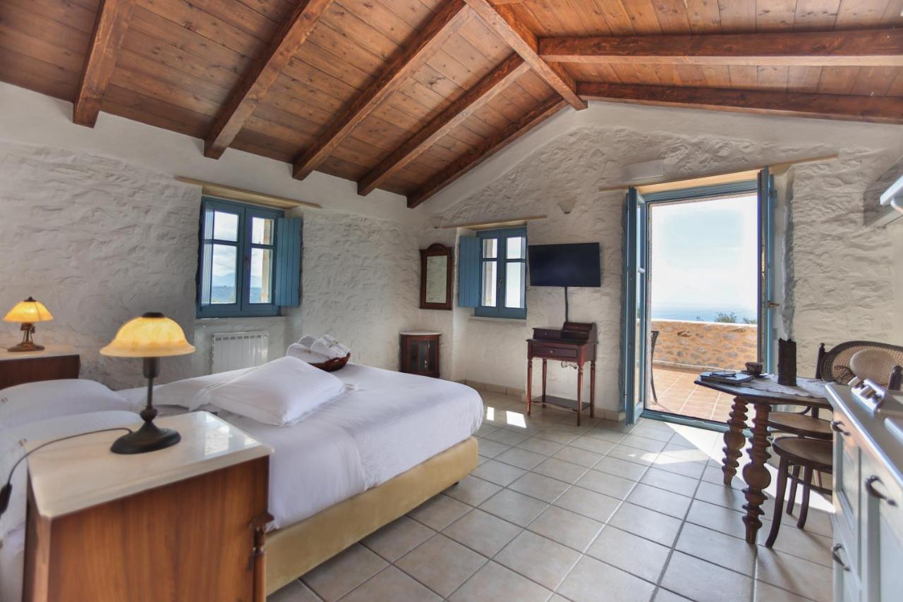 Lithos Stone Suites 阿里奥波利斯 外观 照片