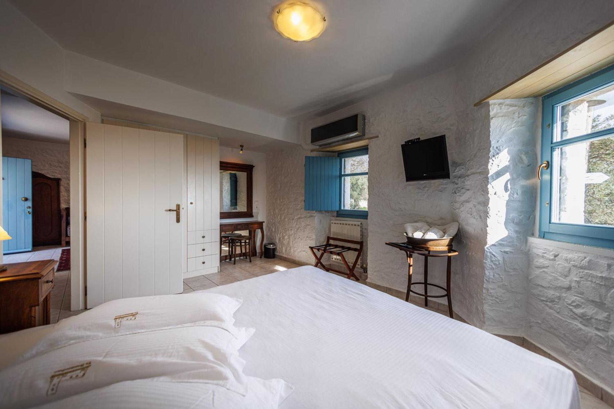 Lithos Stone Suites 阿里奥波利斯 客房 照片