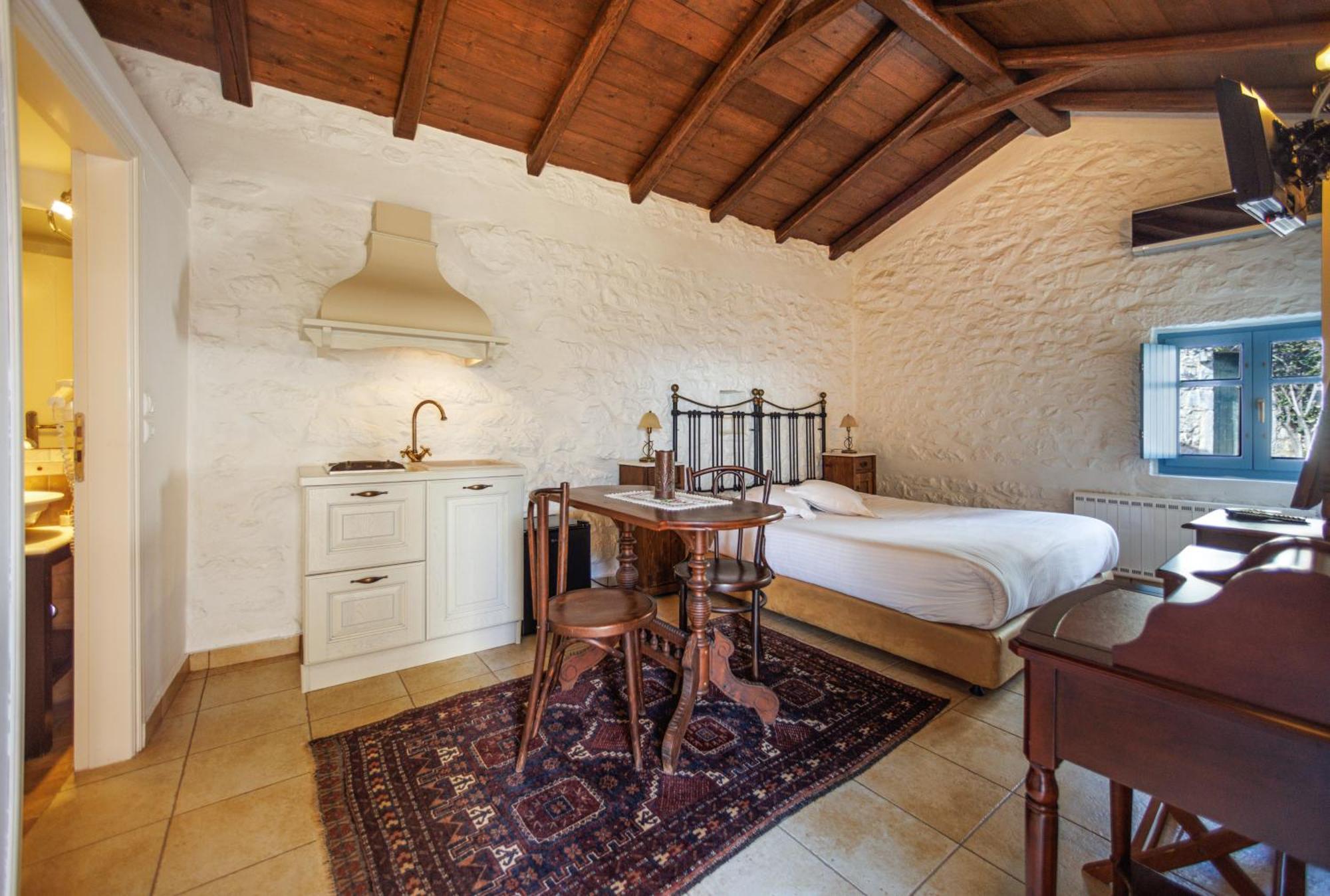 Lithos Stone Suites 阿里奥波利斯 客房 照片